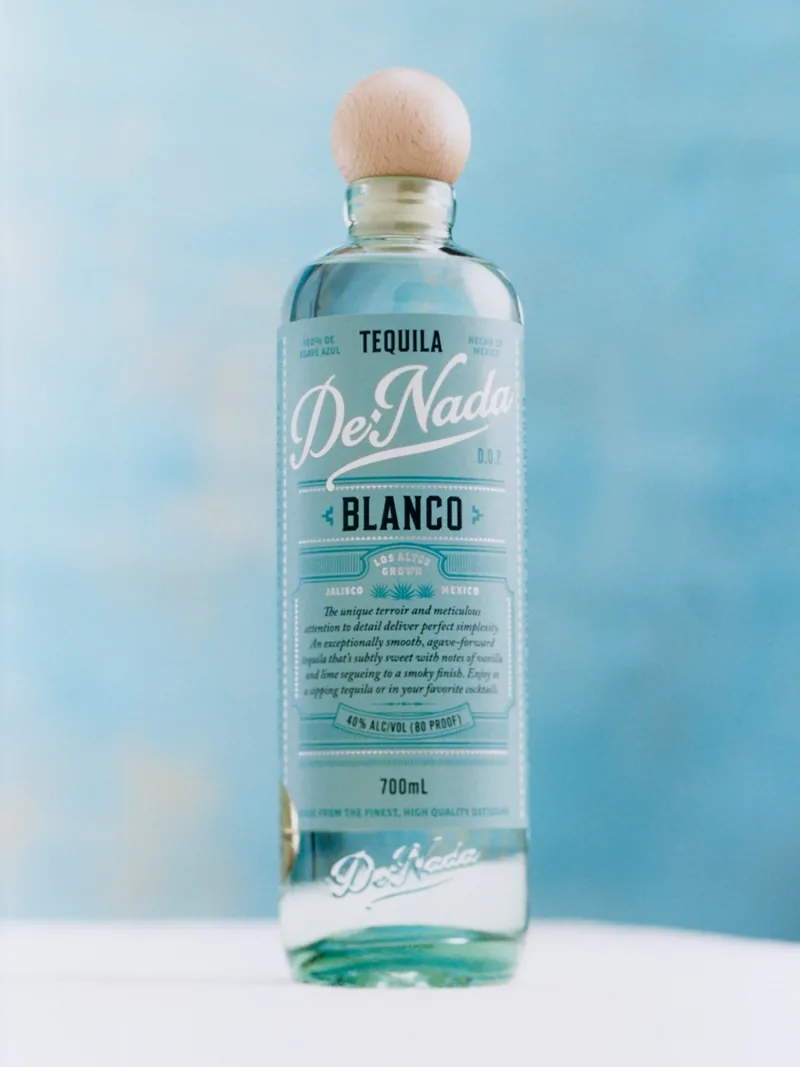 De Nada Blanco on a pale blue wall
